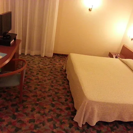 Persico's 4*